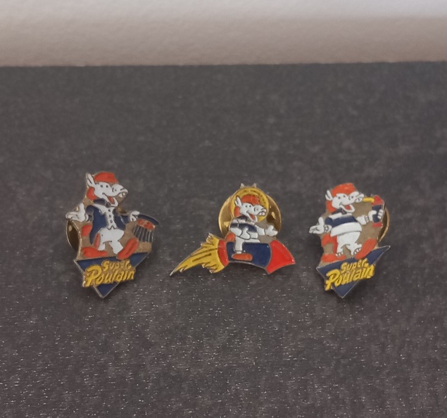 Pin's Super Poulain lot de 3