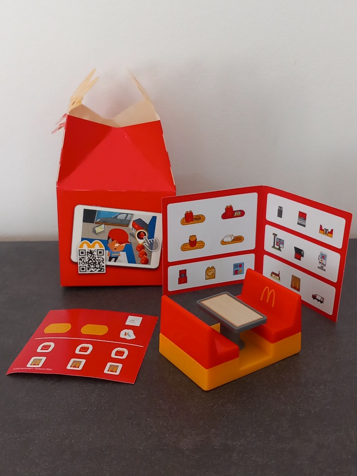 Jouet Mcdonald's Happy Meal 2025 #13 Table pour manger