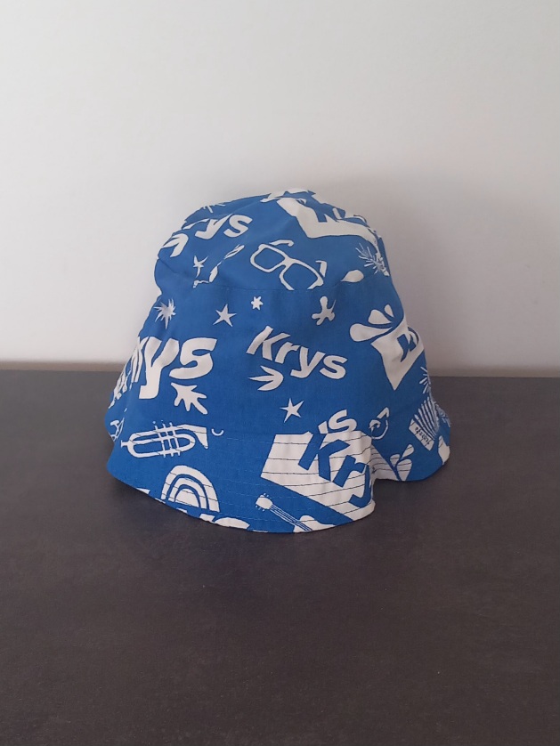 Bob chapeau bleu foncé Krys de la caravane du Tour de France cycliste