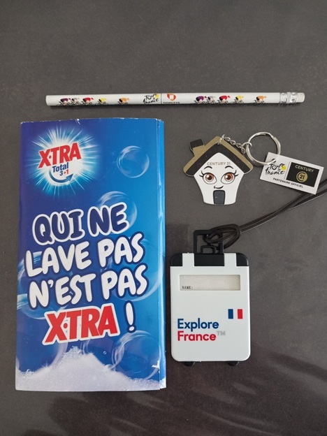 Tour de France 2025 - Lot de 4 Goodies Century 21 Domitys Xtra Objet Publicitaire